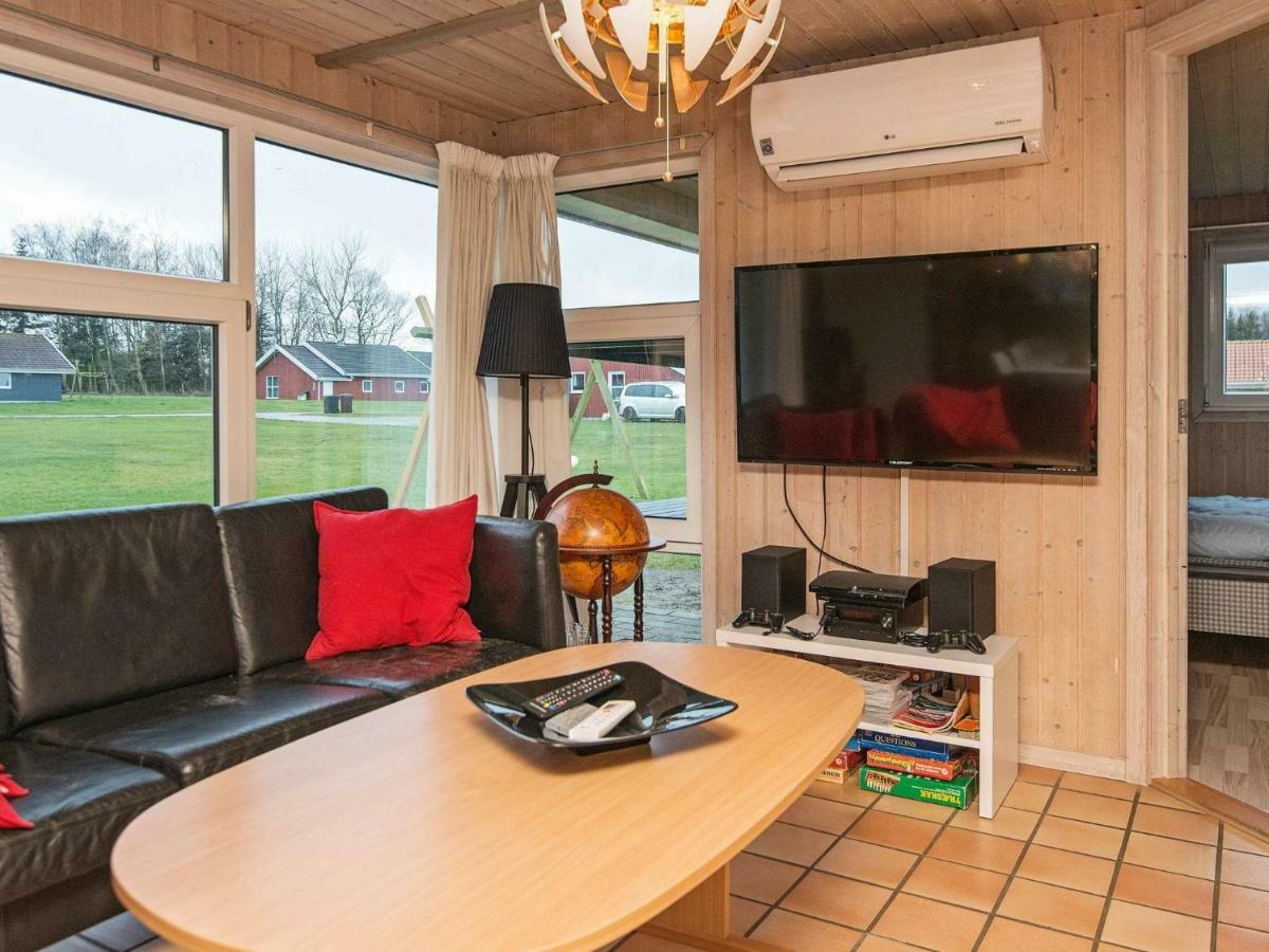 12 Person Holiday Home In ノーポ エクステリア 写真