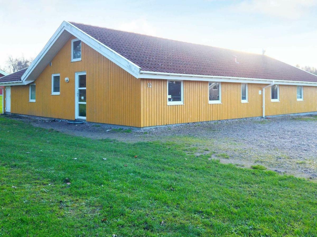 12 Person Holiday Home In ノーポ エクステリア 写真