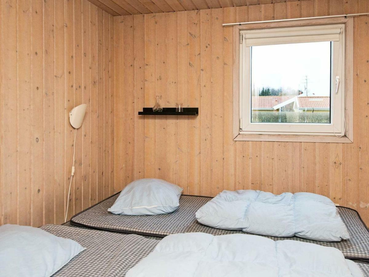 12 Person Holiday Home In ノーポ エクステリア 写真